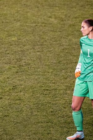 Bí mật giới thể thao: Hope Solo vs. Liên đoàn bóng đá Mỹ